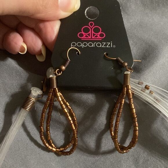 Paparazzi jewelry Necklace and Earrings - Picture 3 of 5